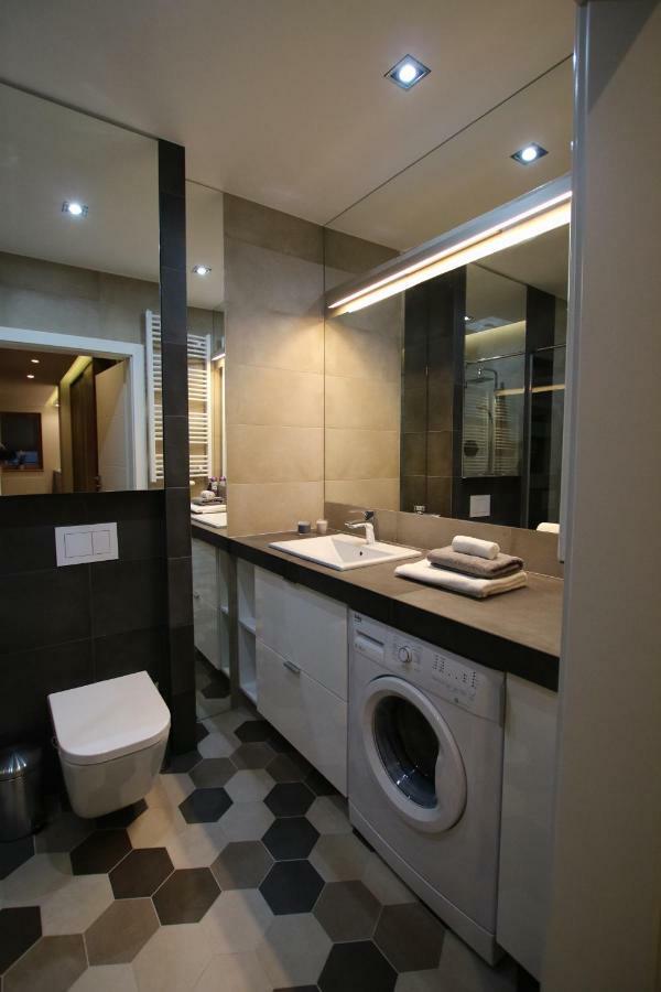 Apartament "Park Lotnikow" كراكوفيا المظهر الخارجي الصورة