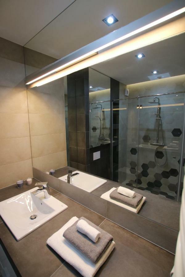 Apartament "Park Lotnikow" كراكوفيا المظهر الخارجي الصورة
